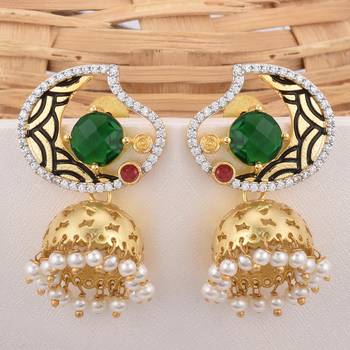 Green earrings 2