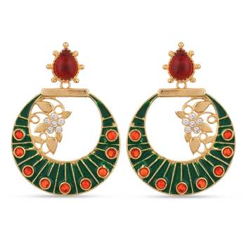 Green earrings 1