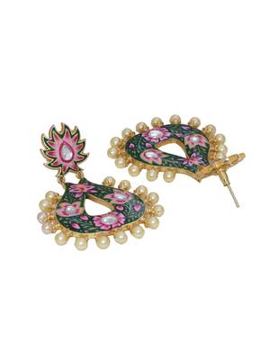 Green earrings 4