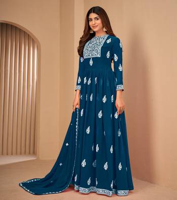 Turquoise embroidered faux georgette salwar 4