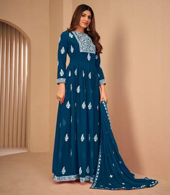 Turquoise embroidered faux georgette salwar 5