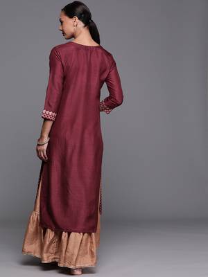 Indo Era Maroon Foil Printed Straight Kurtas 2