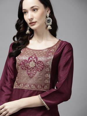 Indo Era Wine Solid Straight Kurta 4