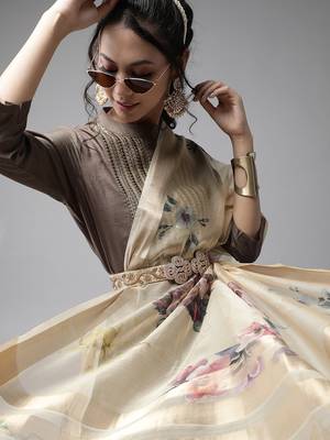 Indo Era Green Embroidered Straight Kurta Trouser with Dupatta Sets 4