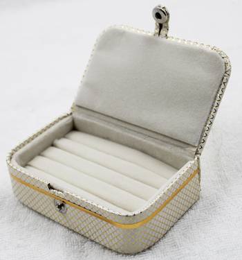 Atorakushon   Jewellery Storage Box Travel Ring Earrings Necklace Wardrobe Organizer Vanity Box For Women Pack Of 4 3