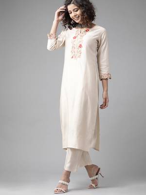 Indo Era Off White Embroidered Straight Kurta Trouser With Dupatta Set 3