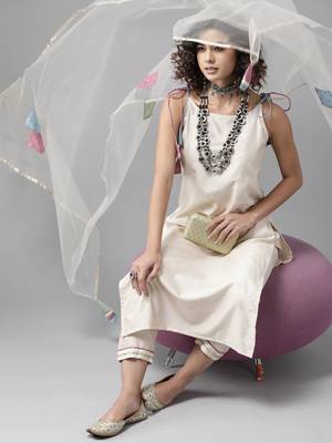 Indo Era White Floral Printed Straight Kurta Palazzo With Dupatta Set 1