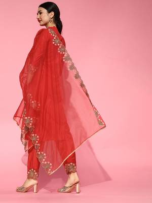 Indo Era Red Embroidered Straight Kurta Trouser With Dupatta Set 3