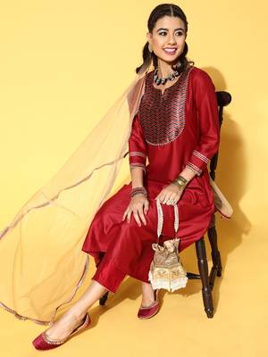 Indo Era Red Floral printed Kurta Trouser With Hand Made Dupatta Set 1