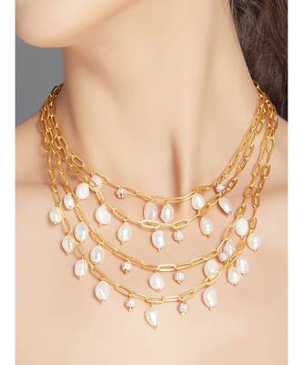 Fresh Water Pearls Gold And White Necklace 2