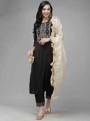 Indo Era Black Embroidred  Kurta Trouser With Dupatta Set 4