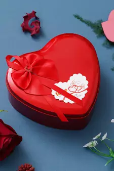 eCraftIndia Red Roses and Teddy Bear Valentine's Heart Shaped Gift Box