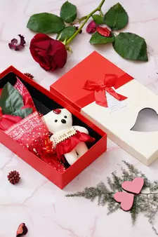eCraftIndia Red Roses Bouquet and White & Red Teddy Bear Valentine's Square Shaped Gift Box