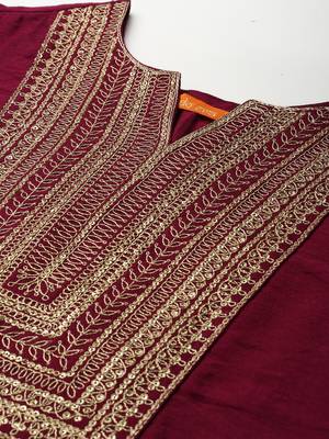 Indo Era Purple Embroidered Straight Kurta Trouser With Dupatta Set 5