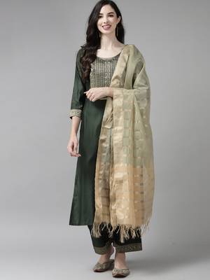 Indo Era Solid Green Straight Kurta Palazzo With Dupatta Set 1