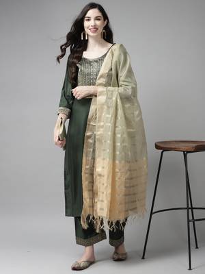 Indo Era Solid Green Straight Kurta Palazzo With Dupatta Set 4