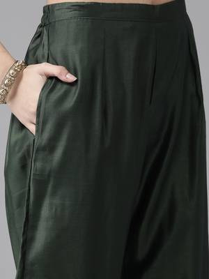 Indo Era Bottle Green Embroidered Straight Kurta Trouser With Dupatta Set 5