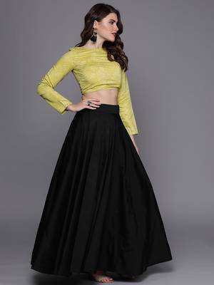 EthnoVogue Made To Measure Green N Black Lehenga Set 1