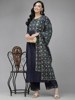 Indo Era Navy Blue Solid Straight Kurta Trouser With Dupatta Set 4