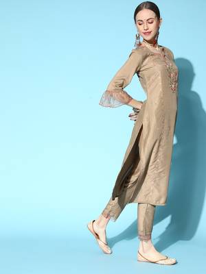 Indo Era Rust Embroidered Straight Kurta Trouser With Dupatta Set 3