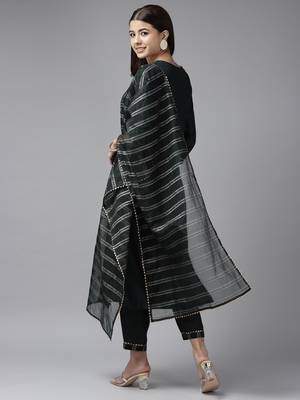 Indo Era Green Solid Straight Kurta Trouser With Dupatta Set 2