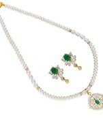 Nikita Pearl Pendant Set