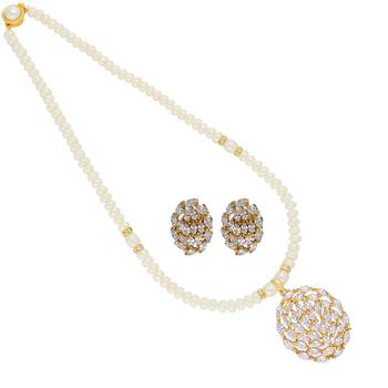 Priya Pearl Pendant Set 1