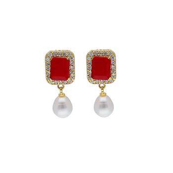Sara Pearl Pendant Set 3