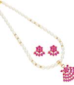 Floral Pearl Pendant Set