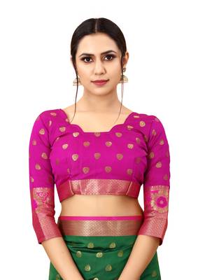 Green woven silk blend saree with blouse 4