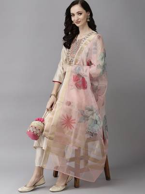 Indo Era Off White Embroidered Straight Kurta Trouser With Dupatta Set 4