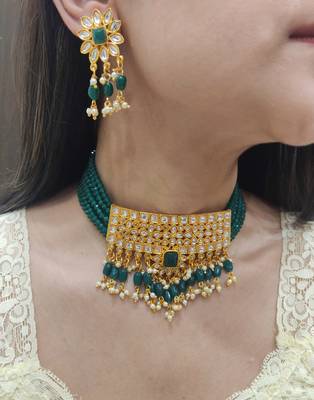 Green chokers 1