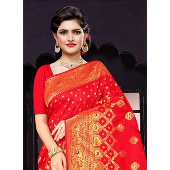Red woven silk blend saree with blouse 2