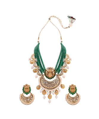 Exquisite Green And White Necklace Set For Festivals 3