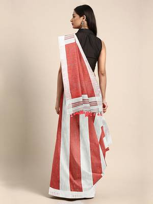 White woven blended cotton saree with blouse 2