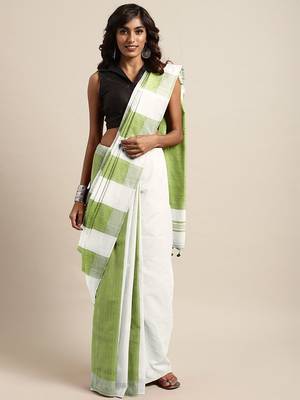 Green woven blended cotton saree with blouse 1