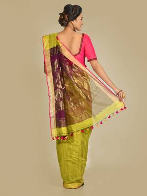 Green woven silk cotton saree with blouse 3