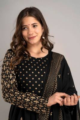 Women's Beautiful Heavy Printed Anarkali Kurti With Printed Palazzo And Dupatta  5
