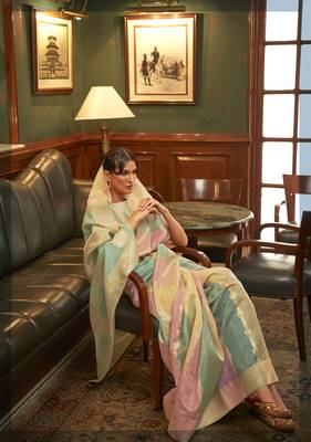 Peach woven organza saree with blouse 4