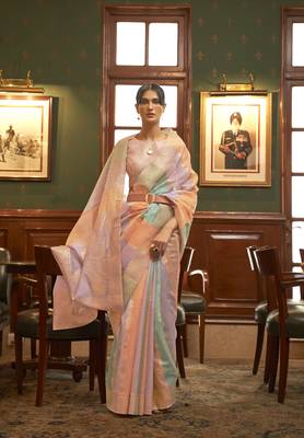 Lavender woven organza saree with blouse 1