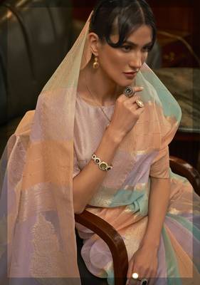 Lavender woven organza saree with blouse 2