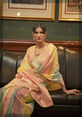 Pink woven organza saree with blouse 2