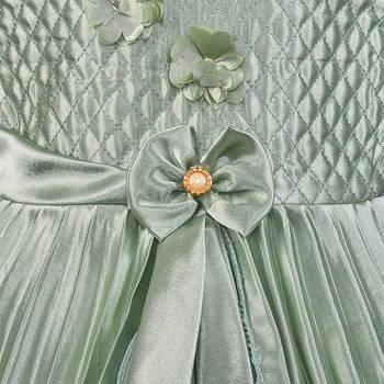 Green satin stitched    dress 3