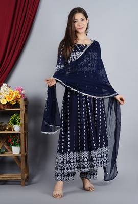 Women's Premium Heavy Rayon  Kurti Pant With Dupatta 1