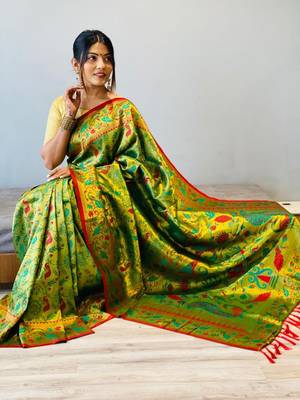 green KANJEEVARAM WOVEN SILK BLEND SOFT SILK SAREE 2