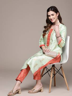 Green printed art silk kurta sets 5