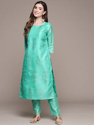 Green printed art silk kurta sets 1