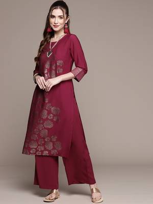 Pink printed crepe kurta sets 1