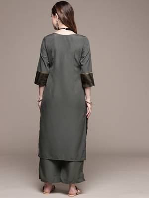 Grey printed crepe kurta sets 3