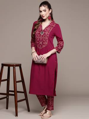 Maroon printed crepe kurta sets 5